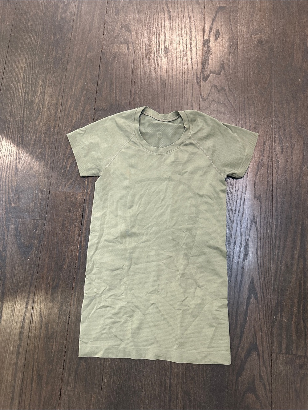 lululemon athletica Short Sleeve Crew Top - Olive